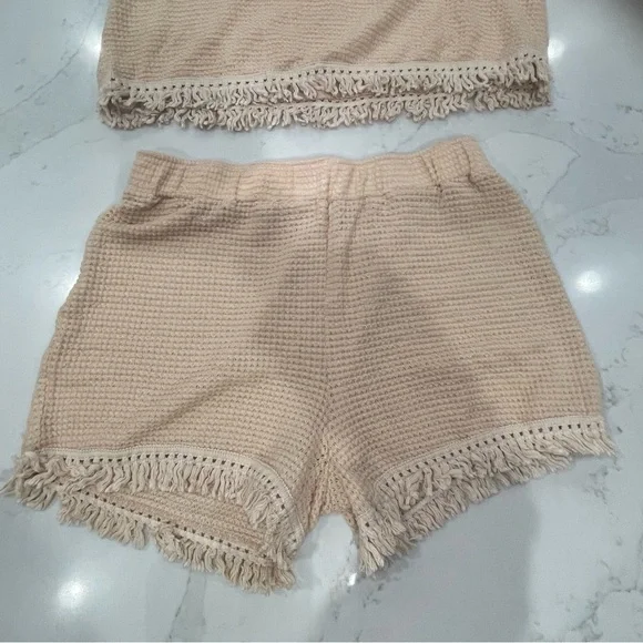 Amazon Beige Knit Fringe Tank and Shorts Set - Picture 8 of 15